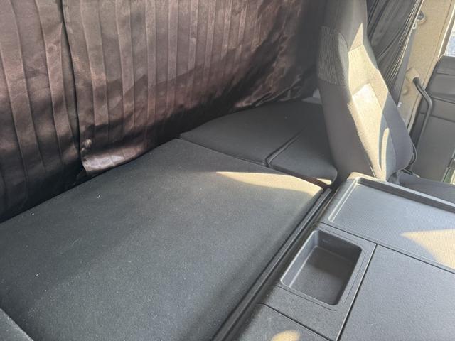 スーパーグレート ２．９ｔ吊４段クレーン　アルミブロック　４軸低床　エアサス　古河ユニック　フックイン　ラジコン　８，６６０×２，４００　積載１２．７ｔ　メッキ、ステンレス使用　ボディ枠オールステンレス　アルミホイール　車検付　シフトパイロット　２ペダル　大型クレーン（34枚目）