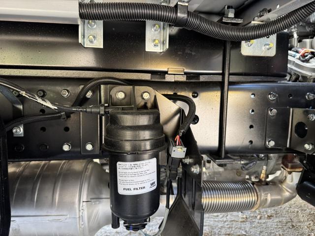 キャンター アルミウイング ワイドロング 日本フルハーフ リア観音扉 ラッシング2段 引出しフック4対 デジタルメーター 4,520×2,090×2,230 車検付 走行509km 積載2.9t シフト:デュオニック 2ペダル セミオートマ(22枚目)