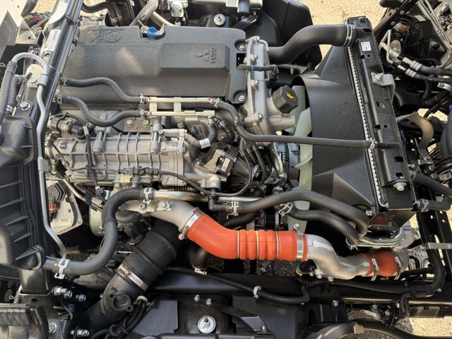 キャンター アルミウイング ワイドロング 日本フルハーフ リア観音扉 ラッシング2段 引出しフック4対 デジタルメーター 4,520×2,090×2,230 車検付 走行509km 積載2.9t シフト:デュオニック 2ペダル セミオートマ(43枚目)