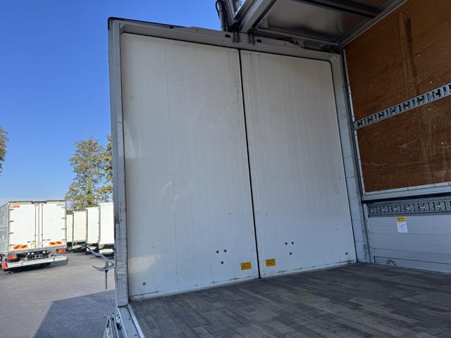 ファイター アルミウイング　ワイド　パブコ　リア観音扉　ラッシング２段　引出しフック５対　６，２５０×２，３９０×２，３６０　積載２．８ｔ　Ｆ６　６速　マニュアル　４ｔウイング　４トンウイング　ＥＴＣ１．０　バックカメラ　キーレス（20枚目）