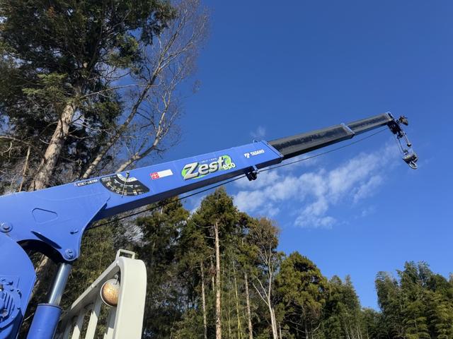 ダイナトラック ２．６ｔ吊３段クレーン　木平　標準ロング　タダノ　ＺＥ２６３ＨＲ　フックイン　ラジコン　３，７１０×１，７９０　積載２ｔ　Ｆ５　５速　マニュアル　３段ブーム　吊ｔ数２．６ｔ吊　送信機　古河ユニック　ＵＮＩＣ　小型クレーン　ナビ　ＥＴＣ１．０（16枚目）