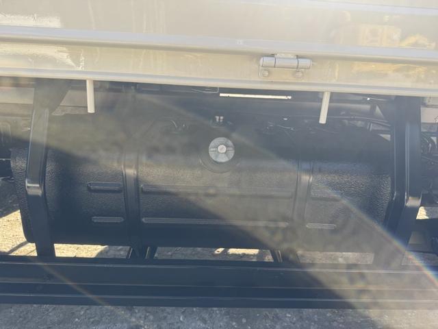 ダイナトラック ２．６ｔ吊３段クレーン　木平　標準ロング　タダノ　ＺＥ２６３ＨＲ　フックイン　ラジコン　３，７１０×１，７９０　積載２ｔ　Ｆ５　５速　マニュアル　３段ブーム　吊ｔ数２．６ｔ吊　送信機　古河ユニック　ＵＮＩＣ　小型クレーン　ナビ　ＥＴＣ１．０（31枚目）