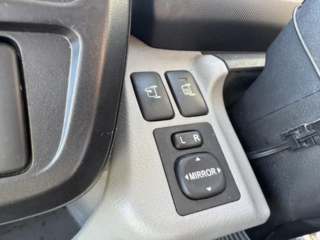 ダイナトラック ２．６ｔ吊３段クレーン　木平　標準ロング　タダノ　ＺＥ２６３ＨＲ　フックイン　ラジコン　３，７１０×１，７９０　積載２ｔ　Ｆ５　５速　マニュアル　３段ブーム　吊ｔ数２．６ｔ吊　送信機　古河ユニック　ＵＮＩＣ　小型クレーン　ナビ　ＥＴＣ１．０（35枚目）