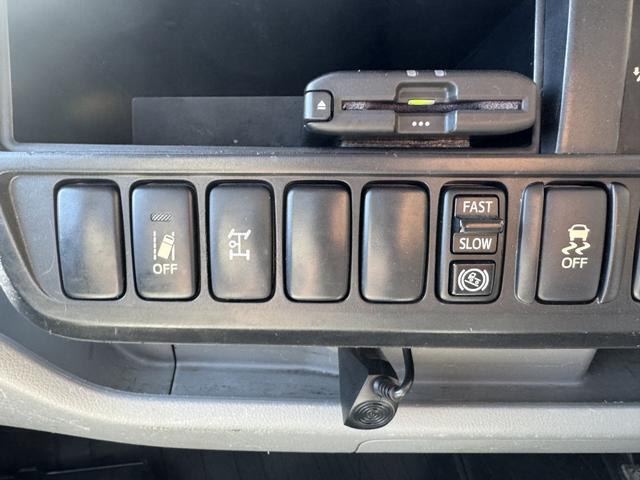 ダイナトラック ２．６ｔ吊３段クレーン　木平　標準ロング　タダノ　ＺＥ２６３ＨＲ　フックイン　ラジコン　３，７１０×１，７９０　積載２ｔ　Ｆ５　５速　マニュアル　３段ブーム　吊ｔ数２．６ｔ吊　送信機　古河ユニック　ＵＮＩＣ　小型クレーン　ナビ　ＥＴＣ１．０（39枚目）