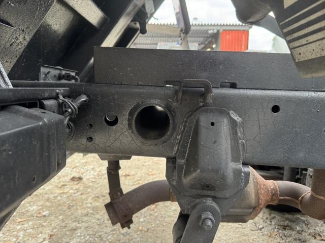 キャンター Wキャブダンプ 10尺 全低床 極東開発 DD02-31 リアヒーター付 2,060×1,590×320 積載2t I5 5速 マニュアル 2tダンプ 2トンダンプ 6人乗り 5t限定免許対応(19枚目)