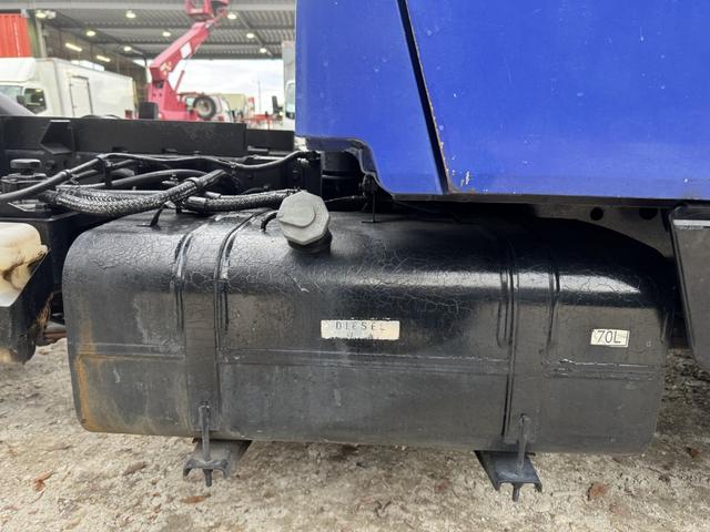 キャンター Wキャブダンプ 10尺 全低床 極東開発 DD02-31 リアヒーター付 2,060×1,590×320 積載2t I5 5速 マニュアル 2tダンプ 2トンダンプ 6人乗り 5t限定免許対応(24枚目)