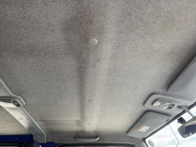 キャンター Wキャブダンプ 10尺 全低床 極東開発 DD02-31 リアヒーター付 2,060×1,590×320 積載2t I5 5速 マニュアル 2tダンプ 2トンダンプ 6人乗り 5t限定免許対応(33枚目)