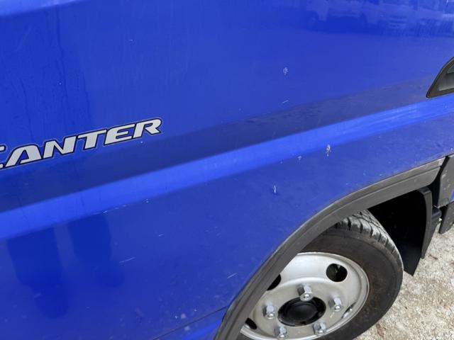 キャンター Wキャブダンプ 10尺 全低床 極東開発 DD02-31 リアヒーター付 2,060×1,590×320 積載2t I5 5速 マニュアル 2tダンプ 2トンダンプ 6人乗り 5t限定免許対応(49枚目)