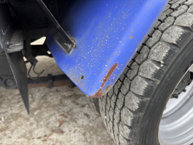 キャンター Wキャブダンプ 10尺 全低床 極東開発 DD02-31 リアヒーター付 2,060×1,590×320 積載2t I5 5速 マニュアル 2tダンプ 2トンダンプ 6人乗り 5t限定免許対応(51枚目)