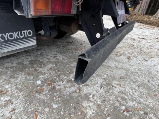 キャンター Wキャブダンプ 10尺 全低床 極東開発 DD02-31 リアヒーター付 2,060×1,590×320 積載2t I5 5速 マニュアル 2tダンプ 2トンダンプ 6人乗り 5t限定免許対応(52枚目)