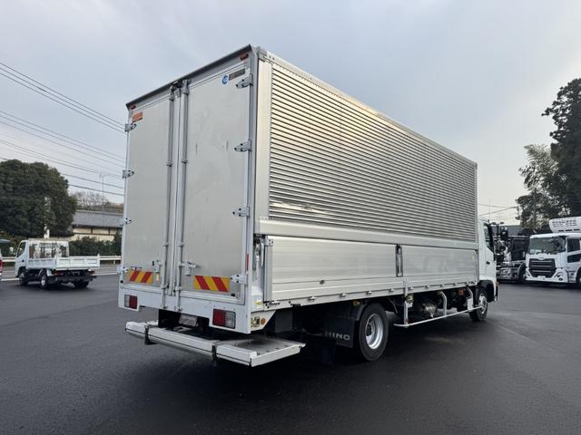 ヒノレンジャー アルミウイング ワイド ベッド付 エアサス 格納ゲート 240馬力 トランテックス 6,280×2,410×2,430 積載2.2t F6 6速 マニュアル 4tウイング 新明和 パワーゲート ゲート付 ETC2.0 バックカメラ 車線逸脱警報(3枚目)