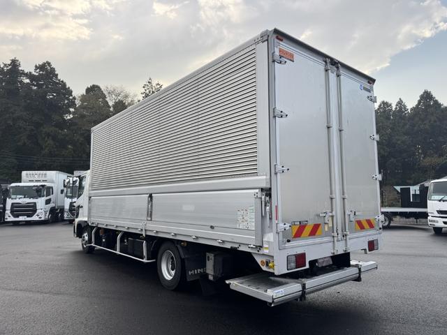 ヒノレンジャー アルミウイング ワイド ベッド付 エアサス 格納ゲート 240馬力 トランテックス 6,280×2,410×2,430 積載2.2t F6 6速 マニュアル 4tウイング 新明和 パワーゲート ゲート付 ETC2.0 バックカメラ 車線逸脱警報(4枚目)