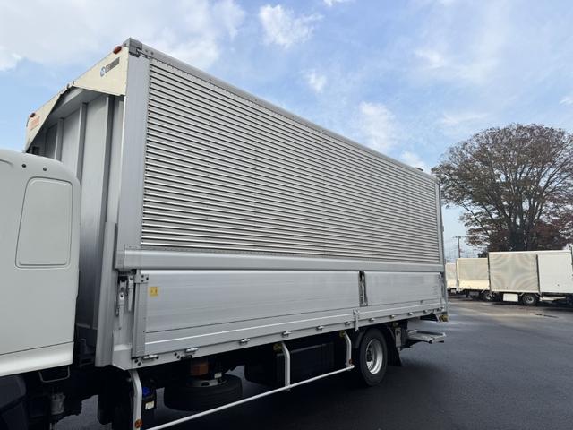 ヒノレンジャー アルミウイング ワイド ベッド付 エアサス 格納ゲート 240馬力 トランテックス 6,280×2,410×2,430 積載2.2t F6 6速 マニュアル 4tウイング 新明和 パワーゲート ゲート付 ETC2.0 バックカメラ 車線逸脱警報(7枚目)