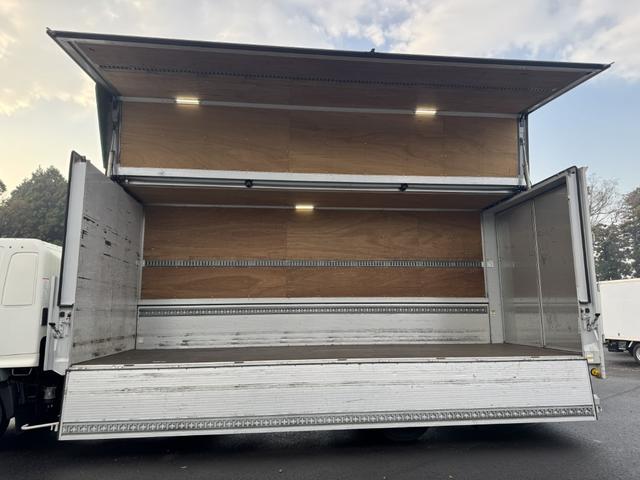 ヒノレンジャー アルミウイング ワイド ベッド付 エアサス 格納ゲート 240馬力 トランテックス 6,280×2,410×2,430 積載2.2t F6 6速 マニュアル 4tウイング 新明和 パワーゲート ゲート付 ETC2.0 バックカメラ 車線逸脱警報(18枚目)