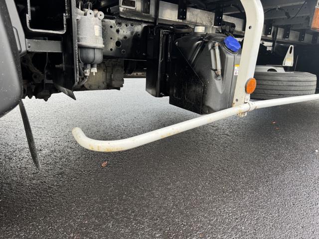 ヒノレンジャー アルミウイング ワイド ベッド付 エアサス 格納ゲート 240馬力 トランテックス 6,280×2,410×2,430 積載2.2t F6 6速 マニュアル 4tウイング 新明和 パワーゲート ゲート付 ETC2.0 バックカメラ 車線逸脱警報(52枚目)