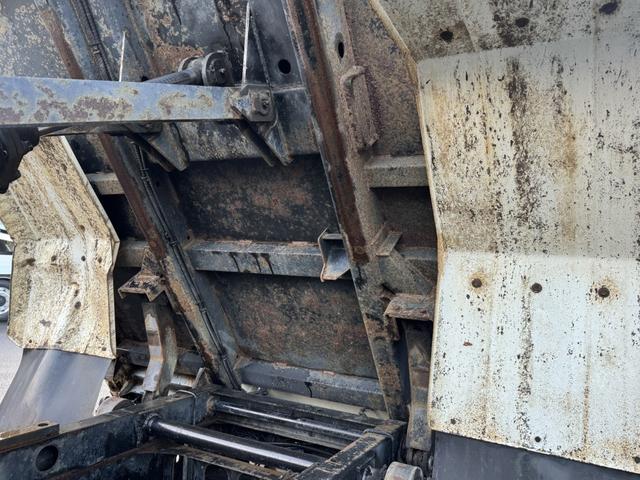 ヒノレンジャー Lゲートダンプ 極東開発 DD04-53A 電動コボレーン 走行45千km 積載3.5t F6 6速 マニュアル 4tダンプ 4トンダンプ 自動コボレーン(14枚目)