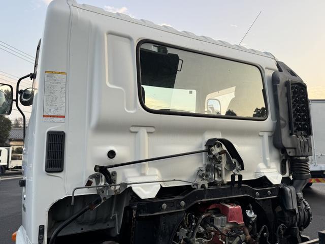 ヒノレンジャー Lゲートダンプ 極東開発 DD04-53A 電動コボレーン 走行45千km 積載3.5t F6 6速 マニュアル 4tダンプ 4トンダンプ 自動コボレーン(17枚目)