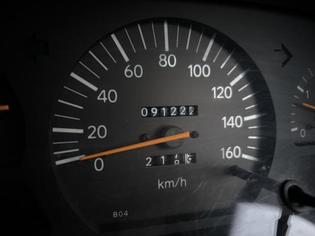 コースター マイクロバス スーパーラウンジ ハイルーフ ロング 19人乗り 自動スライドドア オートステップ付 モケットリクライニングシート 冷蔵庫 DVDデッキ モニター 右棚付 各席エアコン吹出口、ドリンクホルダー AT 2ペダル オートマ ETC1.0 ナビ(25枚目)