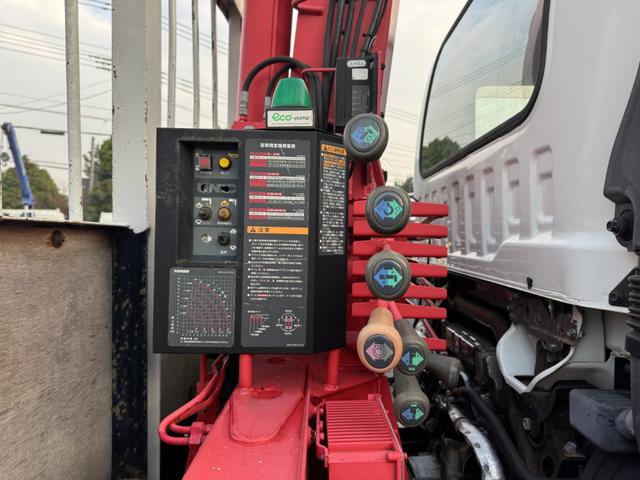 フォワード ２．９ｔ吊５段クレーン　木平　ユニック　ＵＲＵ３７５Ｎ　フックイン　ラジコン　差し違いアウトリガー　６，０４０×２，１８０　走行４１千ｋｍ　積載１．３ｔ　Ｆ６　マニュアル　４ｔクレーン　ＵＮＩＣ　角足　５段ブーム　吊ｔ数２．９ｔ吊（21枚目）