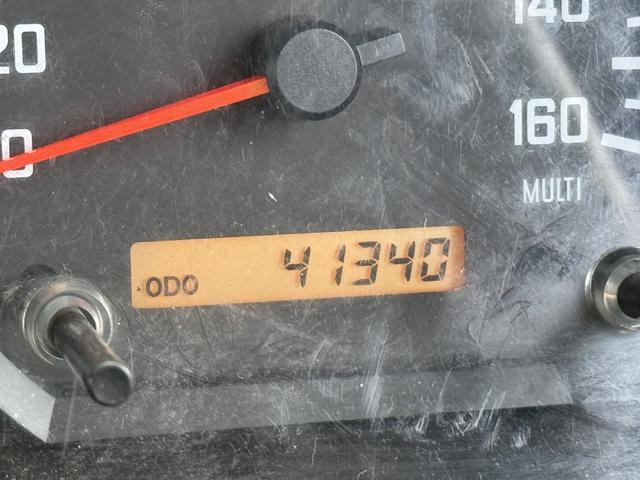 フォワード ２．９ｔ吊５段クレーン　木平　ユニック　ＵＲＵ３７５Ｎ　フックイン　ラジコン　差し違いアウトリガー　６，０４０×２，１８０　走行４１千ｋｍ　積載１．３ｔ　Ｆ６　マニュアル　４ｔクレーン　ＵＮＩＣ　角足　５段ブーム　吊ｔ数２．９ｔ吊（34枚目）