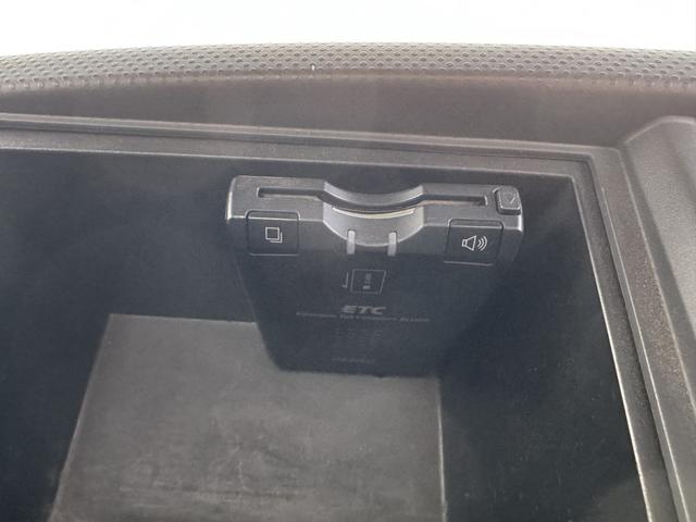 フォワード ２．９ｔ吊５段クレーン　木平　ユニック　ＵＲＵ３７５Ｎ　フックイン　ラジコン　差し違いアウトリガー　６，０４０×２，１８０　走行４１千ｋｍ　積載１．３ｔ　Ｆ６　マニュアル　４ｔクレーン　ＵＮＩＣ　角足　５段ブーム　吊ｔ数２．９ｔ吊（35枚目）