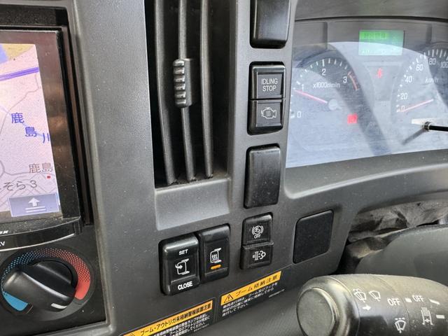 フォワード ２．９ｔ吊５段クレーン　木平　ユニック　ＵＲＵ３７５Ｎ　フックイン　ラジコン　差し違いアウトリガー　６，０４０×２，１８０　走行４１千ｋｍ　積載１．３ｔ　Ｆ６　マニュアル　４ｔクレーン　ＵＮＩＣ　角足　５段ブーム　吊ｔ数２．９ｔ吊（38枚目）