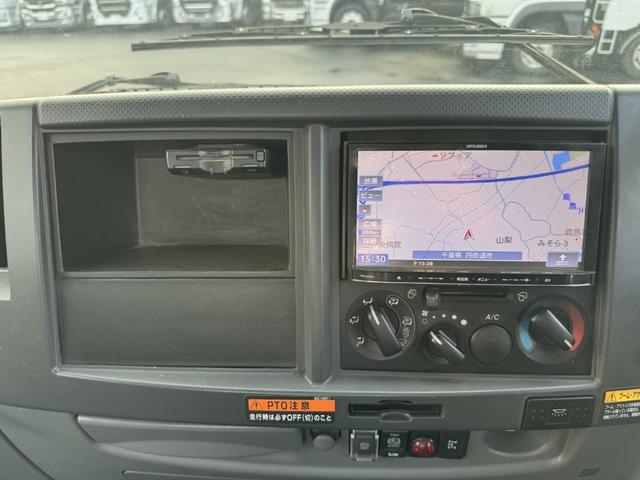 フォワード ２．９ｔ吊５段クレーン　木平　ユニック　ＵＲＵ３７５Ｎ　フックイン　ラジコン　差し違いアウトリガー　６，０４０×２，１８０　走行４１千ｋｍ　積載１．３ｔ　Ｆ６　マニュアル　４ｔクレーン　ＵＮＩＣ　角足　５段ブーム　吊ｔ数２．９ｔ吊（39枚目）