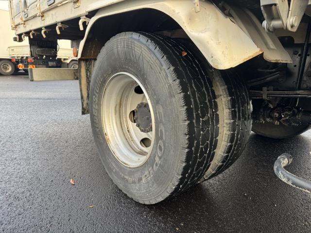 フォワード ２．９ｔ吊５段クレーン　木平　ユニック　ＵＲＵ３７５Ｎ　フックイン　ラジコン　差し違いアウトリガー　６，０４０×２，１８０　走行４１千ｋｍ　積載１．３ｔ　Ｆ６　マニュアル　４ｔクレーン　ＵＮＩＣ　角足　５段ブーム　吊ｔ数２．９ｔ吊（52枚目）