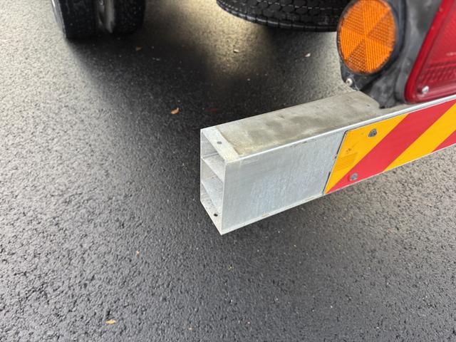 フォワード ２．９ｔ吊５段クレーン　木平　ユニック　ＵＲＵ３７５Ｎ　フックイン　ラジコン　差し違いアウトリガー　６，０４０×２，１８０　走行４１千ｋｍ　積載１．３ｔ　Ｆ６　マニュアル　４ｔクレーン　ＵＮＩＣ　角足　５段ブーム　吊ｔ数２．９ｔ吊（60枚目）