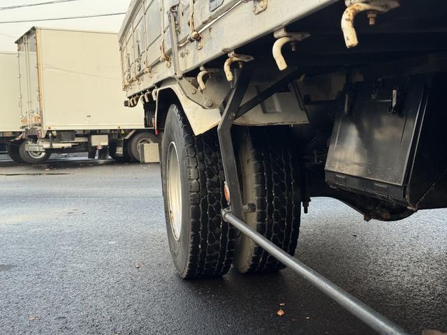 フォワード ２．９ｔ吊５段クレーン　木平　ユニック　ＵＲＵ３７５Ｎ　フックイン　ラジコン　差し違いアウトリガー　６，０４０×２，１８０　走行４１千ｋｍ　積載１．３ｔ　Ｆ６　マニュアル　４ｔクレーン　ＵＮＩＣ　角足　５段ブーム　吊ｔ数２．９ｔ吊（63枚目）