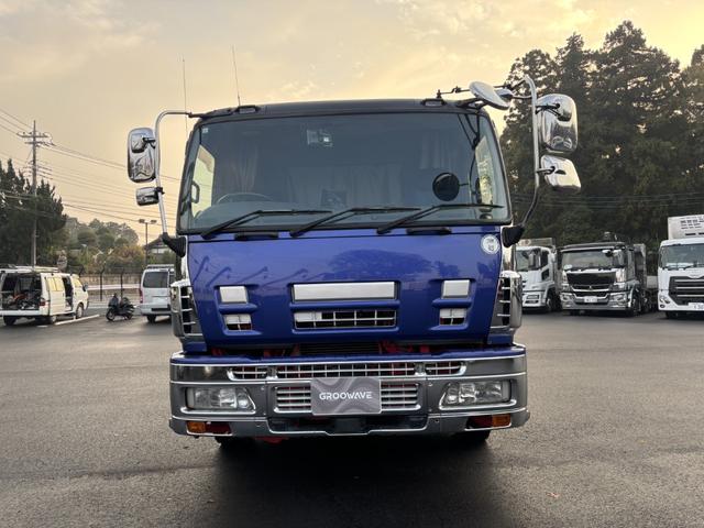 ギガ セーフティーローダー 重機運搬車 4軸低床 フジタボデー ウインチ ラジコン 自動あゆみ 8,800×2,490 車検付 F7 メッキパーツ リターダ 積載11.9t マニュアル 7速 ETC2.0 バックカメラ セフティーローダー(6枚目)