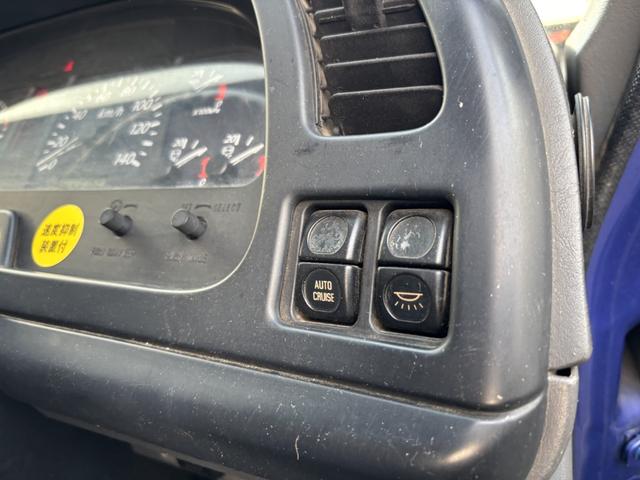 ギガ セーフティーローダー 重機運搬車 4軸低床 フジタボデー ウインチ ラジコン 自動あゆみ 8,800×2,490 車検付 F7 メッキパーツ リターダ 積載11.9t マニュアル 7速 ETC2.0 バックカメラ セフティーローダー(34枚目)