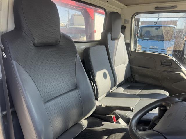 エルフトラック 高所作業車　アイチ　ＳＳ１２Ａ　作業床高さ１１．９ｍ　バケット２００ｋｇ　充電コンセント　アワメーター５４６８ｈ　走行４８千ｋｍ　Ｆ６　６速　マニュアル　ＥＴＣ１．０（31枚目）