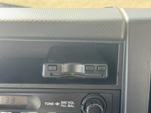 エルフトラック 高所作業車　アイチ　ＳＳ１２Ａ　作業床高さ１１．９ｍ　バケット２００ｋｇ　充電コンセント　アワメーター５４６８ｈ　走行４８千ｋｍ　Ｆ６　６速　マニュアル　ＥＴＣ１．０（33枚目）