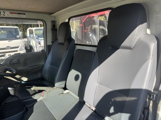 エルフトラック 高所作業車　アイチ　ＳＳ１２Ａ　作業床高さ１１．９ｍ　バケット２００ｋｇ　充電コンセント　アワメーター５４６８ｈ　走行４８千ｋｍ　Ｆ６　６速　マニュアル　ＥＴＣ１．０（39枚目）