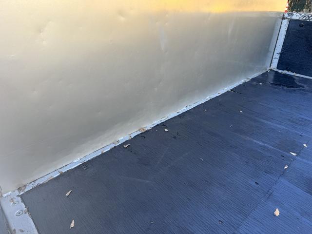 キャンター 木平 標準ロング 4,370×1,810 3方開 走行65千km 積載3t I5 5速 マニュアル 平ボデー 平ボディー 2t平 ETC1.0 キーレス ドラレコ メッキパーツ(47枚目)