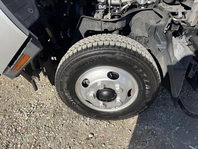 キャンター アルミブロック 標準ロング 新潟丸山車体 造りボデー 丸かんフック5対 4,350×1,800 走行45千km 積載3t シフト:デュオニック 2ペダル セミオートマ アルミアオリ 平ボディー アルミ平(41枚目)