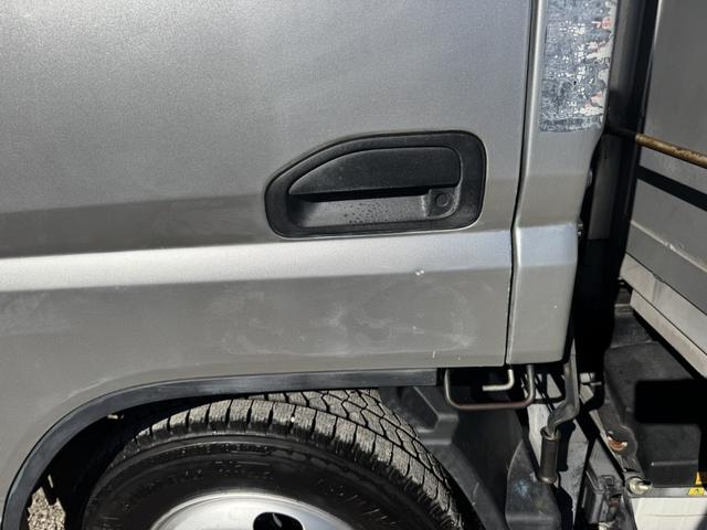 キャンター アルミブロック 標準ロング 新潟丸山車体 造りボデー 丸かんフック5対 4,350×1,800 走行45千km 積載3t シフト:デュオニック 2ペダル セミオートマ アルミアオリ 平ボディー アルミ平(43枚目)