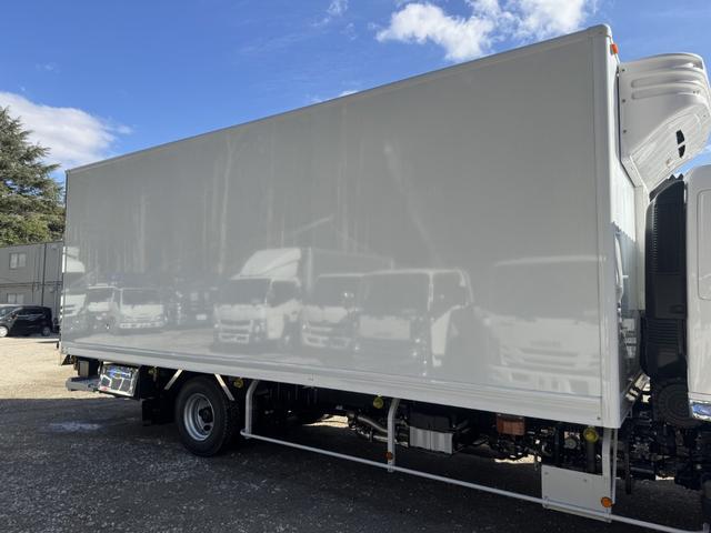 ヒノレンジャー 低温冷凍車 ワイド ベッド付 エアサス 240馬力 格納ゲート 菱重 TDJS50J-1L2 -30℃設定 エバハウス サイド観音扉 6,350×2,300×2,120 門口ステンレス 車検付 フルメッキ 積載2.15t F6 走行1千km(7枚目)