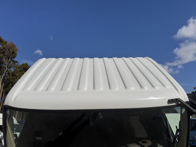 ヒノレンジャー 低温冷凍車 ワイド ベッド付 エアサス 240馬力 格納ゲート 菱重 TDJS50J-1L2 -30℃設定 エバハウス サイド観音扉 6,350×2,300×2,120 門口ステンレス 車検付 フルメッキ 積載2.15t F6 走行1千km(49枚目)