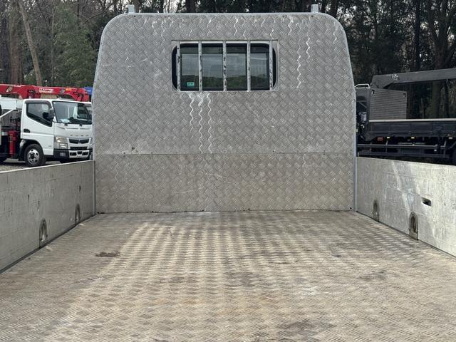 エルフトラック アルミブロック 標準ロング 4,360×1,800 ロープ穴5対 走行33千km フルメッキ 積載2t F5 5速 マニュアル アルミアオリ 平ボデー 平ボディー アルミ平 アルミB ETC1.0 アイドリングストップ(13枚目)