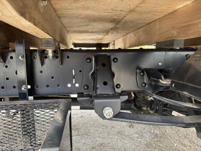 エルフトラック アルミブロック 標準ロング 4,360×1,800 ロープ穴5対 走行33千km フルメッキ 積載2t F5 5速 マニュアル アルミアオリ 平ボデー 平ボディー アルミ平 アルミB ETC1.0 アイドリングストップ(20枚目)