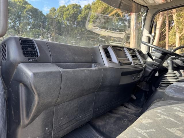 ヒノレンジャー フックロール ハイパースイング 極東開発 JM04-55 ツインホイスト キャブバックステップ 走行83千km フルメッキ 積載3.9t F6 6速 マニュアル 脱着装置付コンテナ専用車 アームロール ETC1.0(35枚目)