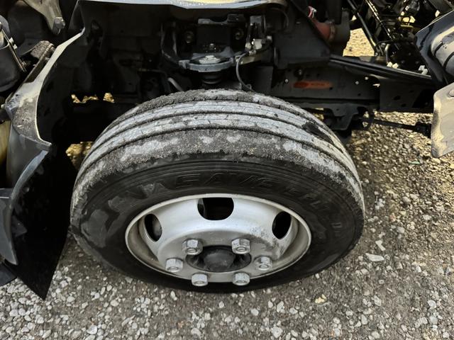 エルフトラック 2.6t吊4段クレーン 木平 ワイド超ロング パワーゲート タダノ ZE264HRU フックイン ラジコン 4,340×2,080 積載2.95t F6 6速 マニュアル ゲート付 パワーゲートラジコン 吊t数2.6t吊 4段ブーム 送信機 ETC1.0(50枚目)