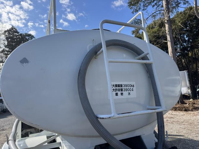 ヒノレンジャー 散水車　サカイ　ＳＴ４Ｅ　数量３９００Ｌ　前後散水　サブエンジン式　排出ホース　吸水ホース　走行６千ｋｍ　ＡＴ　オートマ　２ペダル　積載３．９ｔ　ＥＴＣ１．０　サブＥ／Ｇ（9枚目）