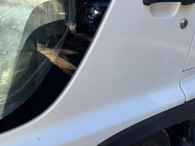 ヒノレンジャー 散水車　サカイ　ＳＴ４Ｅ　数量３９００Ｌ　前後散水　サブエンジン式　排出ホース　吸水ホース　走行６千ｋｍ　ＡＴ　オートマ　２ペダル　積載３．９ｔ　ＥＴＣ１．０　サブＥ／Ｇ（46枚目）