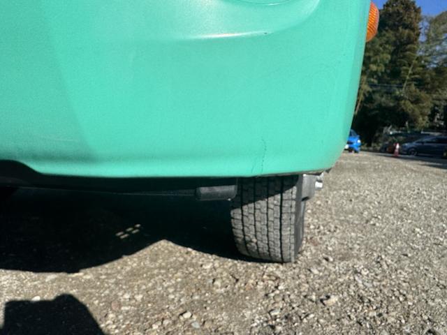 デュトロ プレスパッカー　ワイド　極東開発　ＧＢ８３－２７Ｈ－Ｓ　８．３立米　連続スイッチ　汚水タンク付　積載２．７５ｔ　Ｆ６　６速　マニュアル　塵芥車　プレス式　極東パッカー　ゴミ収集車　バックカメラ　アイドリングストップ（52枚目）