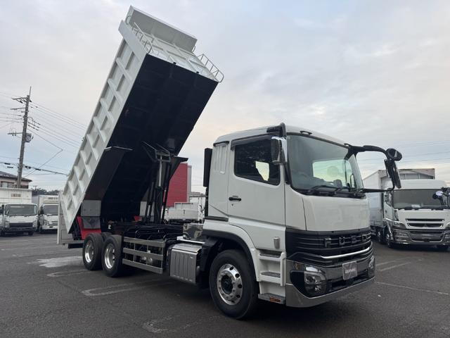 スーパーグレート 深ダンプ　２デフ　土砂禁　新明和　ＤＲ１２－０２ＳＣ　２１立米　６，５００×２，１６０×１，５００　オールステンレス　水密　積載１０．１ｔ　車検付　アルミホイール　シフトパイロット　２ペダル　大型ダンプ（2枚目）