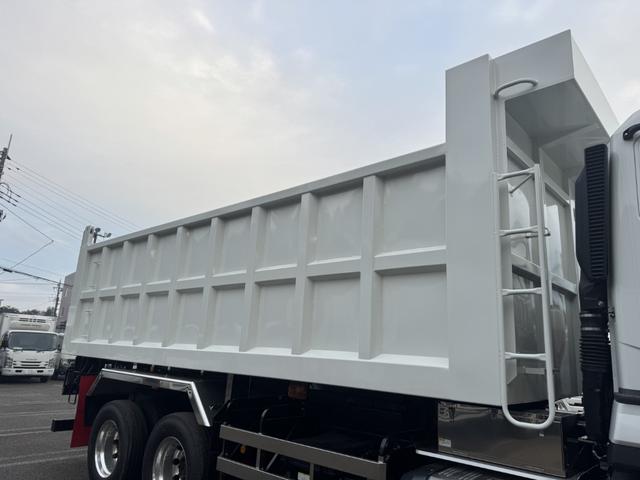 スーパーグレート 深ダンプ　２デフ　土砂禁　新明和　ＤＲ１２－０２ＳＣ　２１立米　６，５００×２，１６０×１，５００　オールステンレス　水密　積載１０．１ｔ　車検付　アルミホイール　シフトパイロット　２ペダル　大型ダンプ（7枚目）