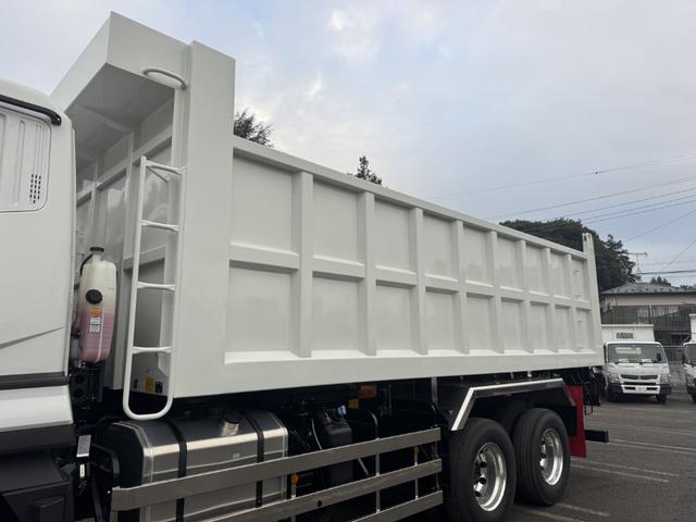 スーパーグレート 深ダンプ　２デフ　土砂禁　新明和　ＤＲ１２－０２ＳＣ　２１立米　６，５００×２，１６０×１，５００　オールステンレス　水密　積載１０．１ｔ　車検付　アルミホイール　シフトパイロット　２ペダル　大型ダンプ（8枚目）